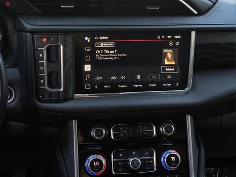 Used 2022 GMC Yukon Denali w/ Denali Ultimate Package AWD/4WD image 14