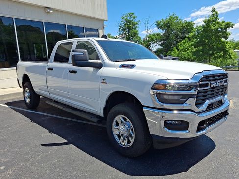 New 2026 RAM 3500 Tradesman AWD/4WD image 2