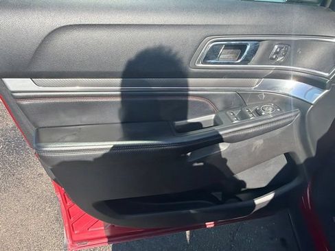 Used 2016 Ford Explorer Sport w/ Equipment Group 401A AWD/4WD image 21