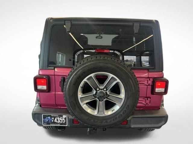 Used 2022 Jeep Wrangler Unlimited Sahara w/ Cold Weather Group AWD/4WD image 7