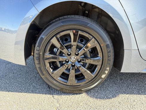 Certified 2024 Toyota Corolla LE image 28