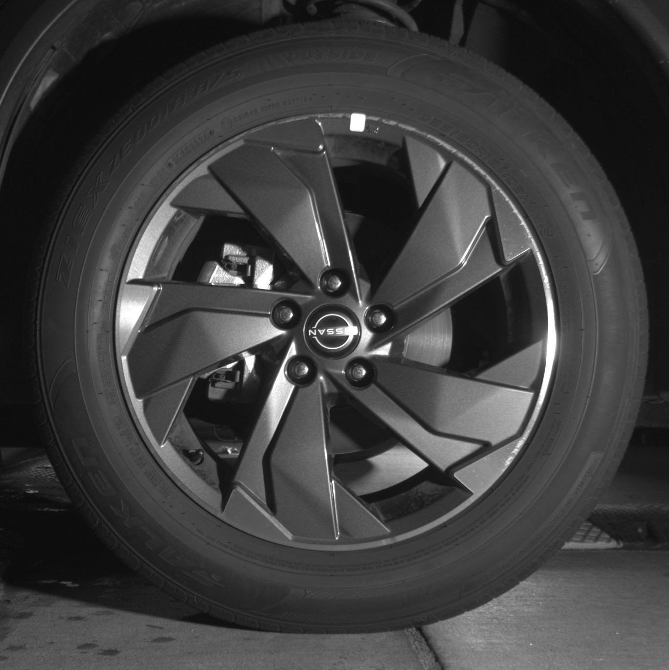 Used 2025 Nissan Rogue SV FWD image 13