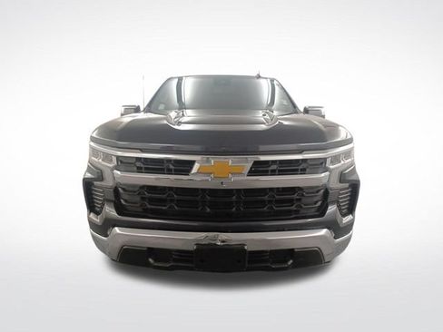 Used 2023 Chevrolet Silverado 1500 LT RWD image 3