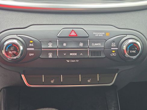 Used 2018 Kia Sorento EX w/ EX Advanced Touring Package FWD image 22