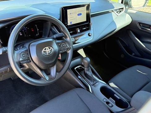 Used 2026 Toyota Corolla LE FWD image 9