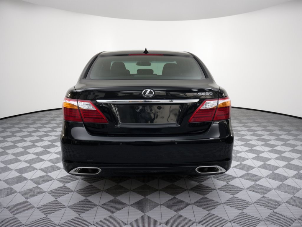 Used 2012 Lexus LS 460 w/ Comfort Pkg RWD image 11