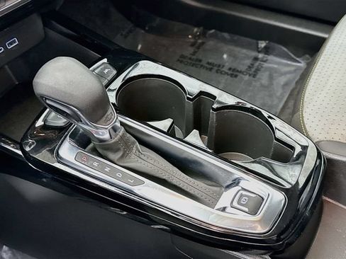 Used 2026 Chevrolet Trax LT w/ Driver Confidence Package FWD image 16