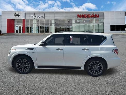 Used 2020 Nissan Armada Platinum w/ Platinum Reserve Package RWD image 4