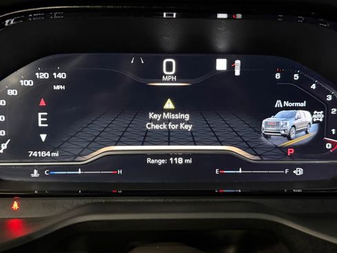 Used 2022 GMC Yukon XL Denali AWD/4WD image 30