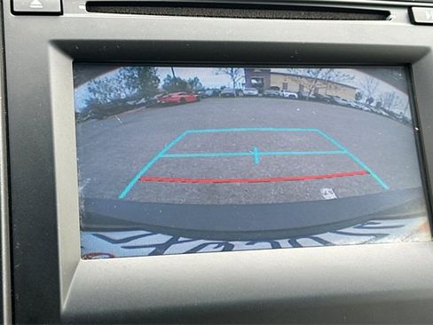 Used 2016 Toyota Camry LE image 21