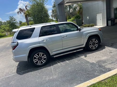 Used 2019 Toyota 4Runner Limited AWD/4WD image 3