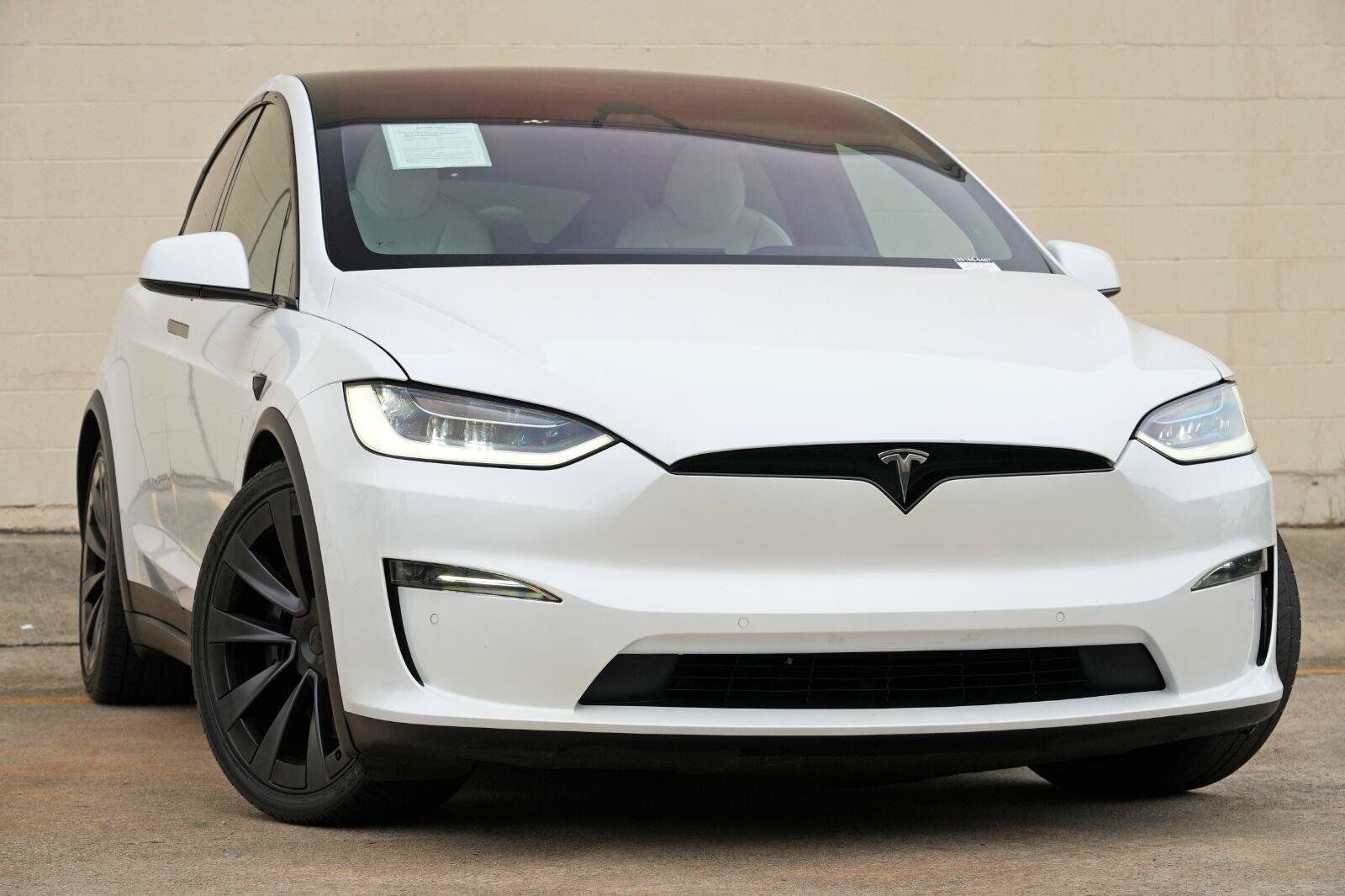 Used 2022 Tesla Model X AWD/4WD image 3
