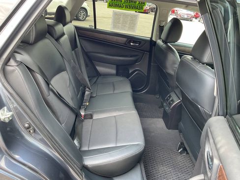 Used 2016 Subaru Outback 2.5i Limited w/ Popular Package #4 AWD/4WD image 39