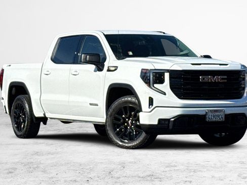 Used 2025 GMC Sierra 1500 Elevation w/ X31 Off-Road Package image 2