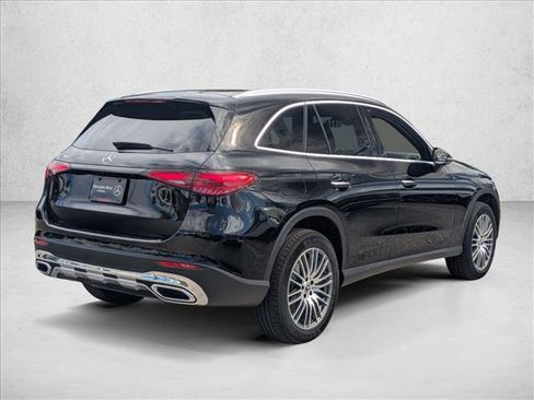 Certified 2026 Mercedes-Benz GLC 300 image 2