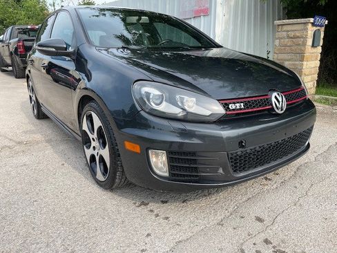 Used 2010 Volkswagen GTI 4-Door image 2
