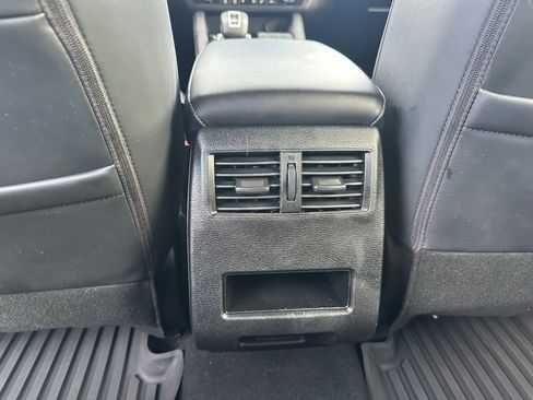 Used 2023 Mitsubishi Outlander SE image 20