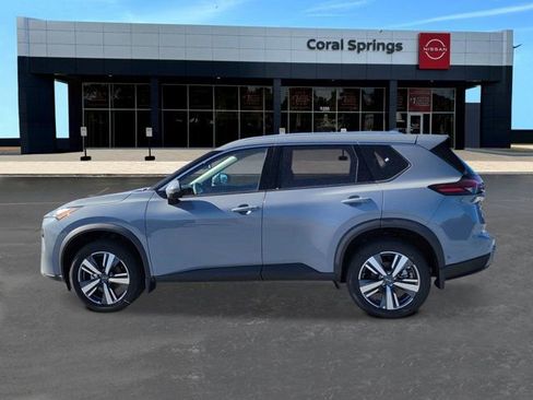 New 2025 Nissan Rogue SL image 2