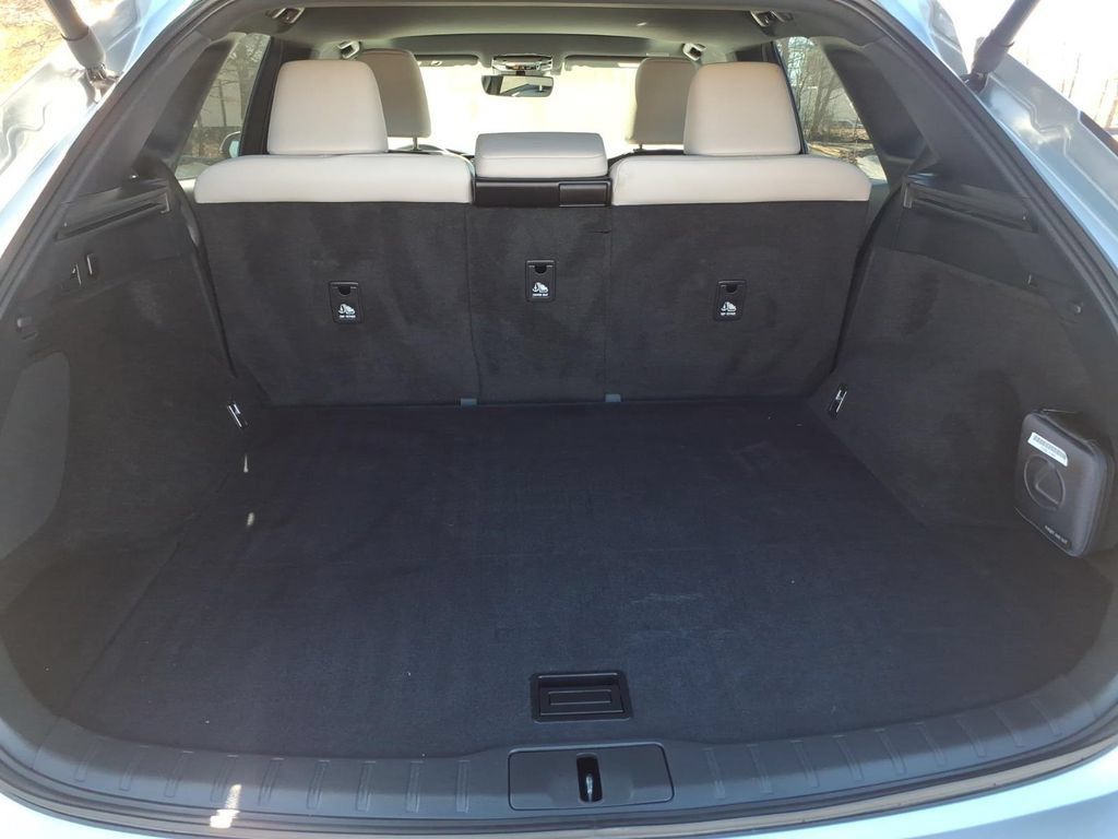 Used 2023 Lexus RX 350 Premium w/ Accessory Package AWD/4WD image 10