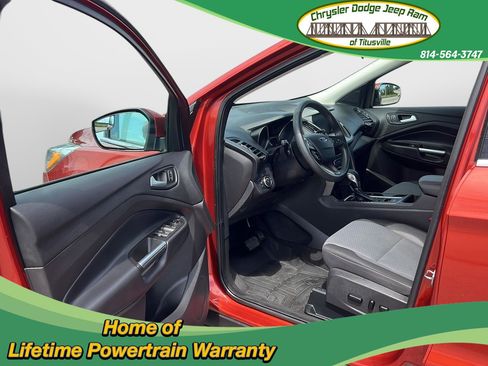 Used 2019 Ford Escape SE image 15