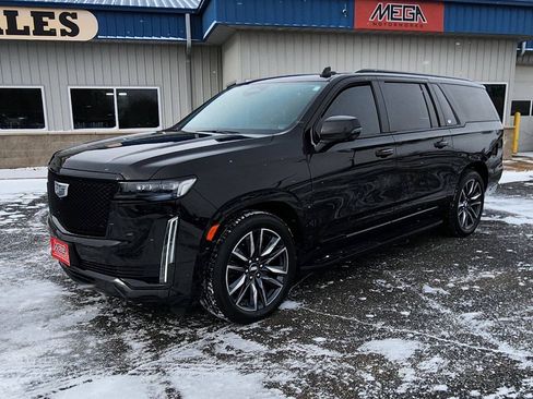 Used 2023 Cadillac Escalade ESV Sport Platinum w/ LPO, ONYX Package AWD/4WD image 7