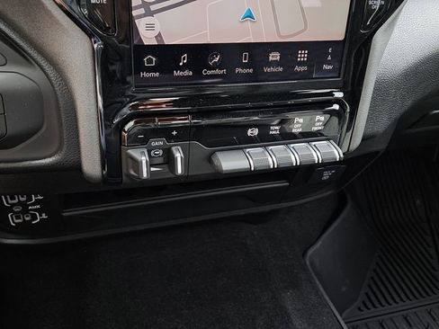 New 2026 RAM 3500 Tradesman AWD/4WD image 18