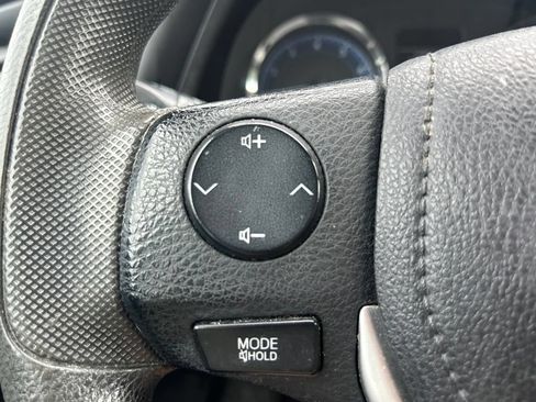 Used 2019 Toyota Corolla LE FWD image 20