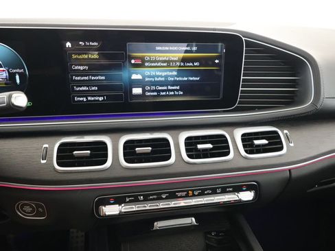 Used 2023 Mercedes-Benz GLS 580 4MATIC image 14