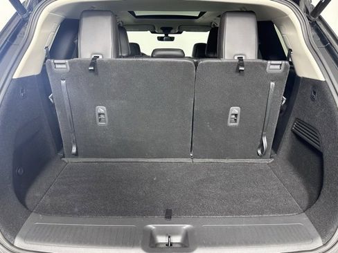 Certified 2025 INFINITI QX60 Luxe w/ Vision Package image 25