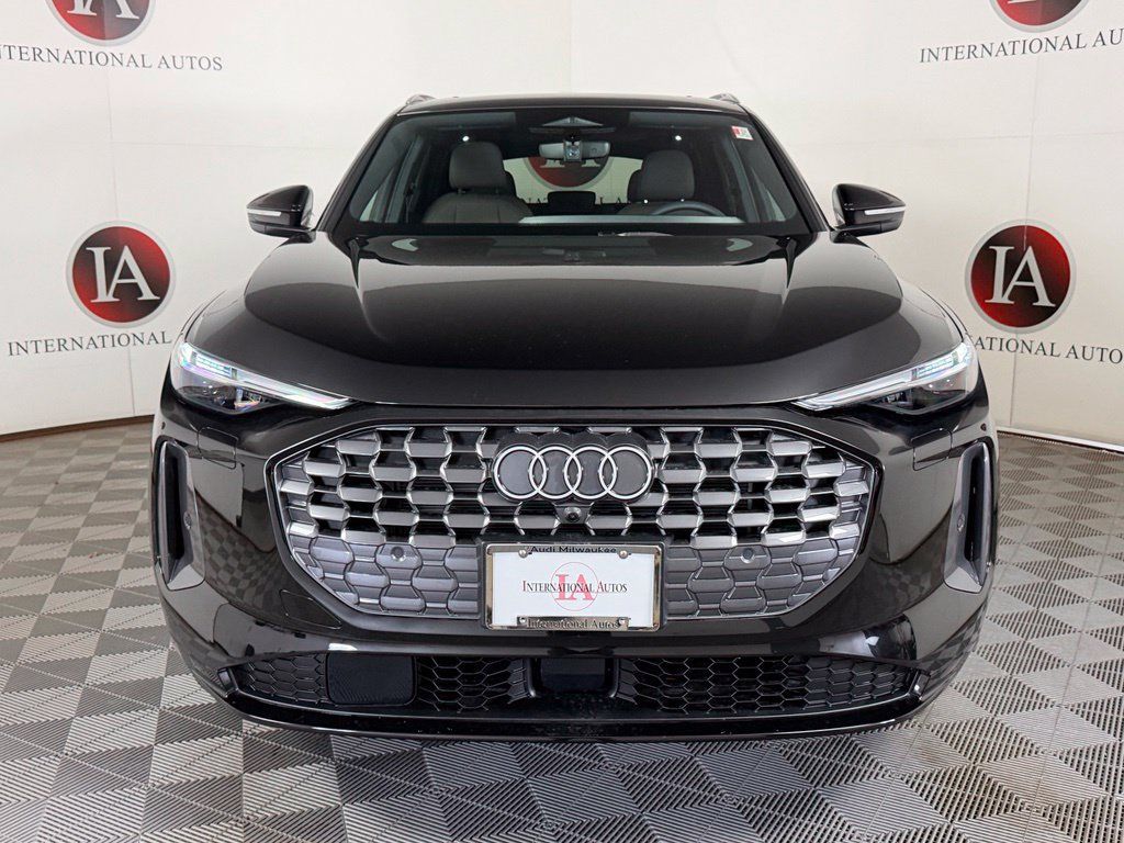 New 2026 Audi Q5 Premium Plus AWD/4WD image 2