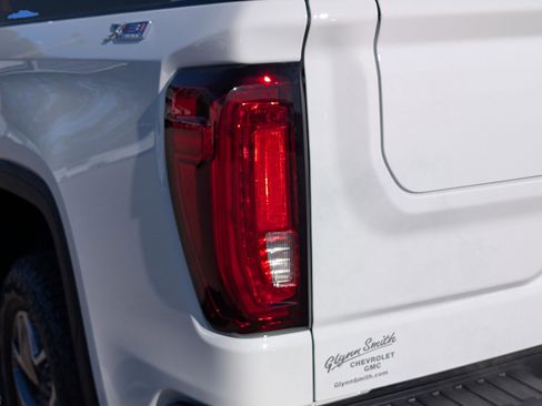 New 2026 GMC Sierra 1500 SLT w/ SLT Premium Plus Package image 11