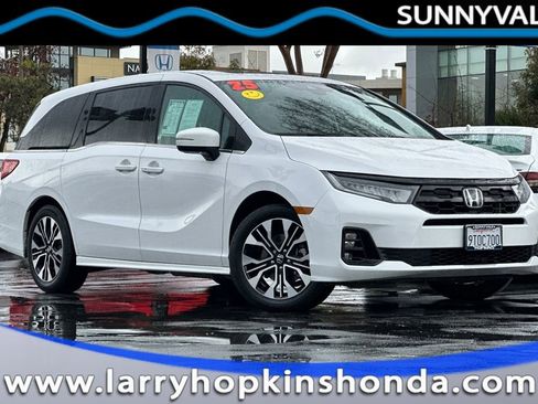 Used 2025 Honda Odyssey Elite image 1
