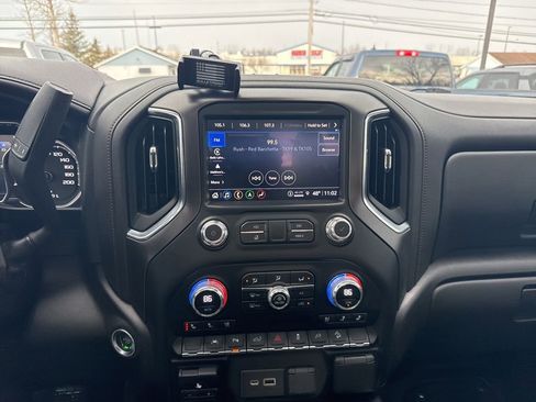 Used 2022 GMC Sierra 1500 AT4 w/ AT4 Premium Package image 22