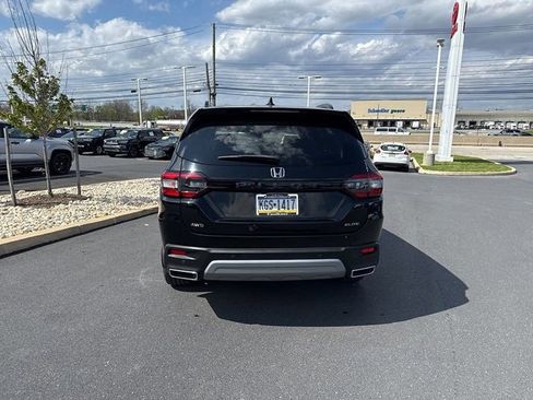 Used 2023 Honda Pilot Elite image 6