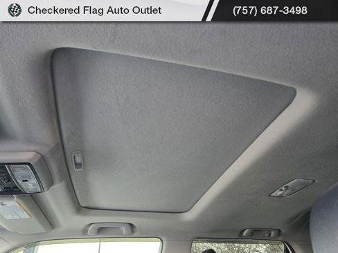 Used 2018 Toyota 4Runner TRD Off-Road Premium image 9