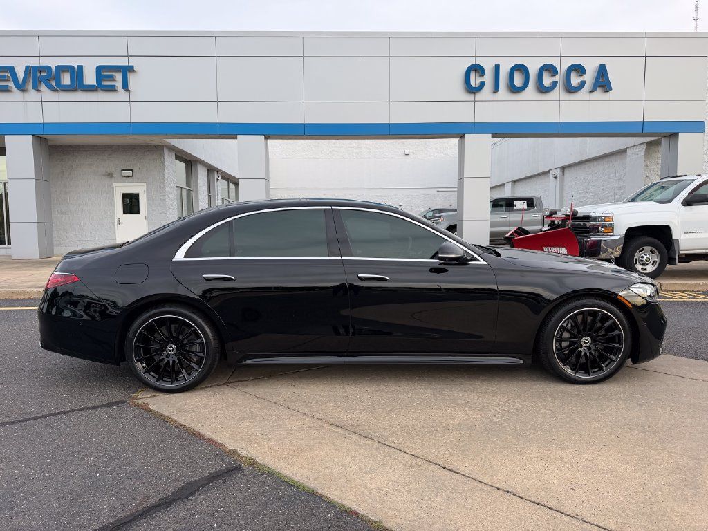 Used 2022 Mercedes-Benz S 500 4MATIC image 8