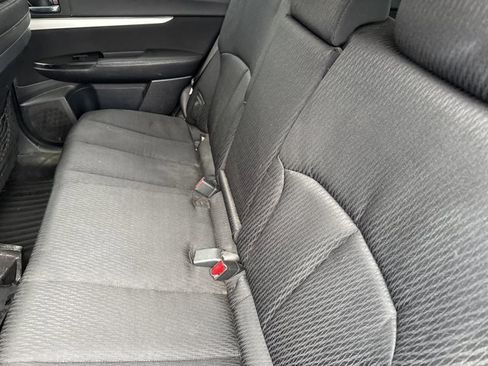 Used 2010 Subaru Outback 2.5i Premium image 16