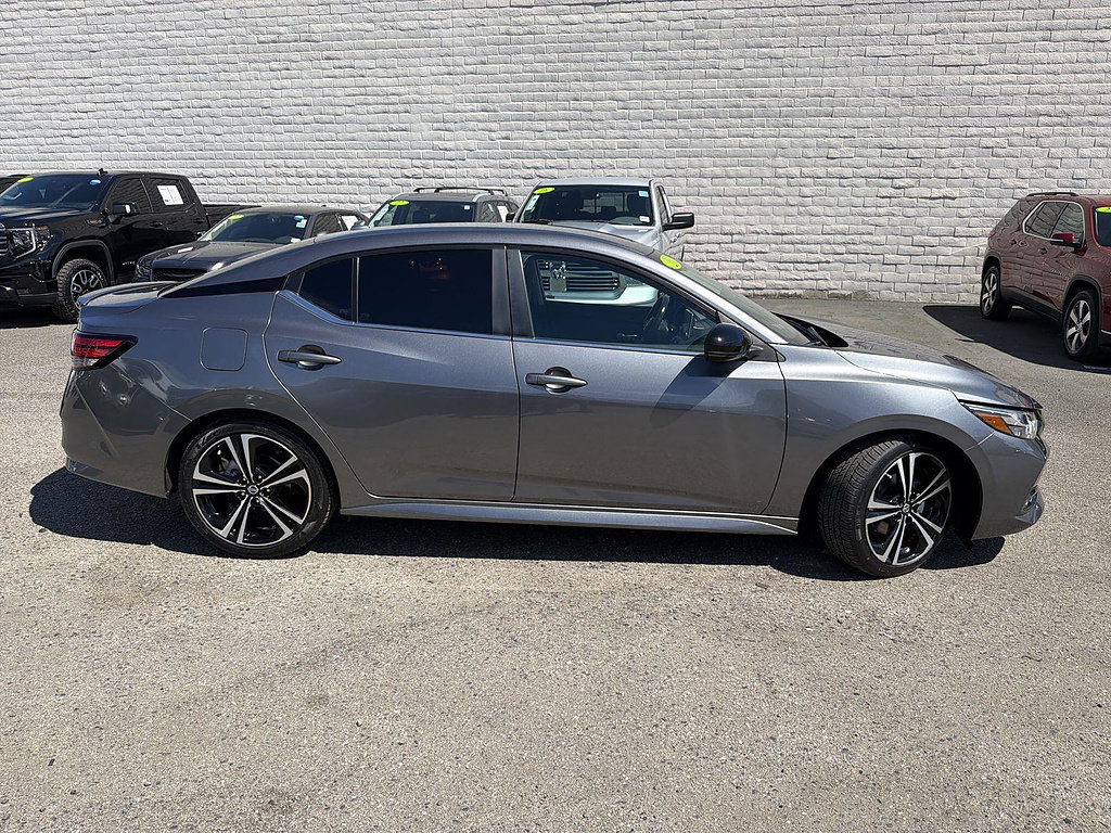Used 2023 Nissan Sentra SR w/ Trunk Package FWD image 4