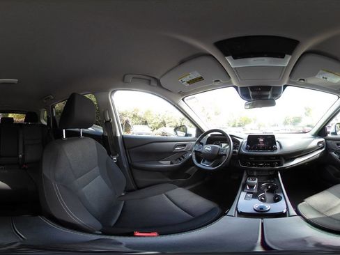 Used 2025 Nissan Rogue SV AWD/4WD image 39