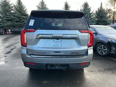 Used 2023 GMC Yukon XL AT4 image 4