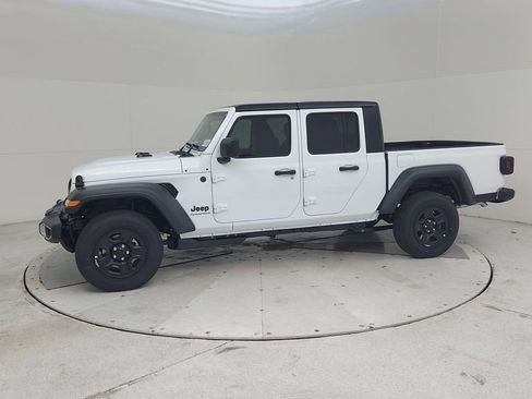 New 2026 Jeep Gladiator Sport image 9