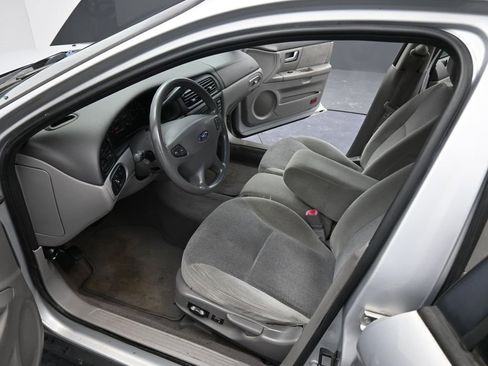 Used 2002 Ford Taurus SE image 11