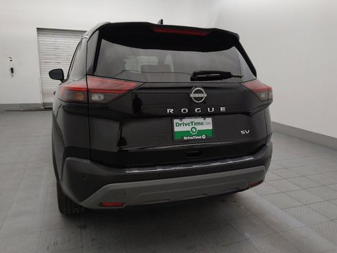 Used 2022 Nissan Rogue SV w/ SV Premium Package FWD image 6