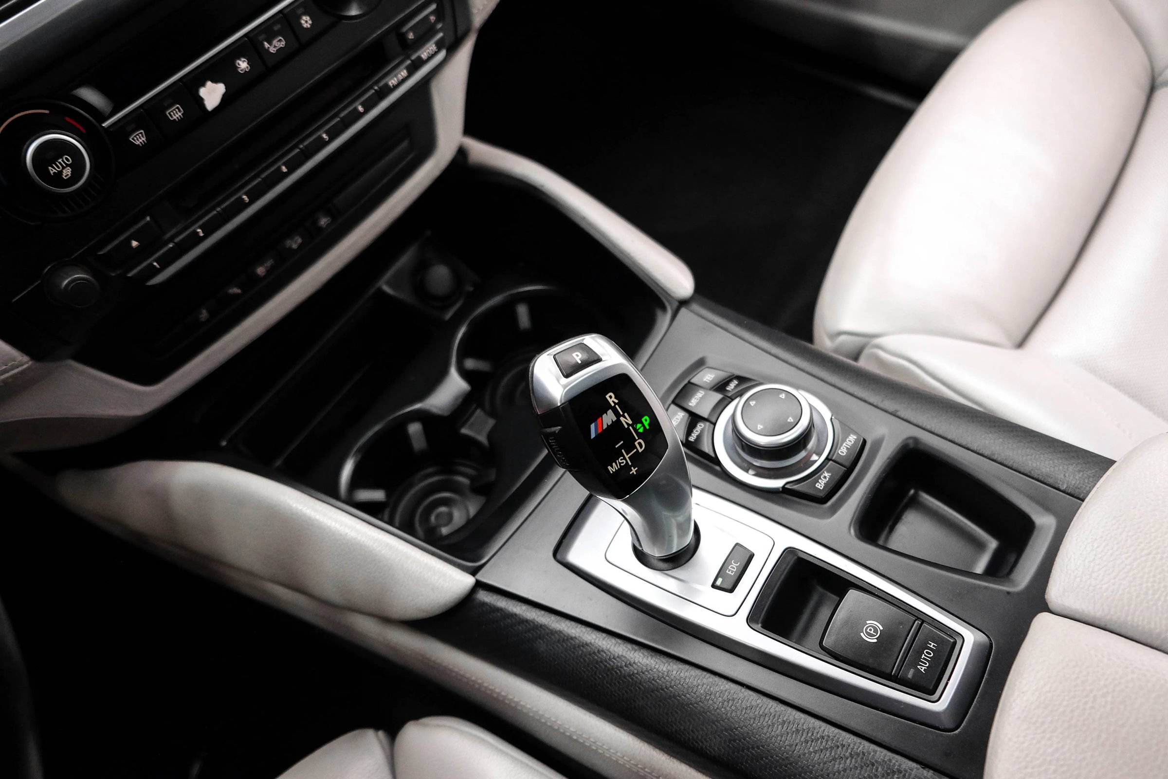 Used 2014 BMW X6 M AWD/4WD image 27