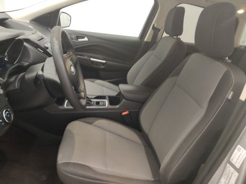Used 2018 Ford Escape SE image 17