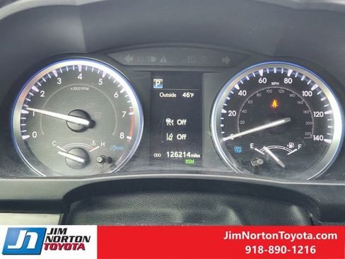 Used 2019 Toyota Highlander XLE image 18