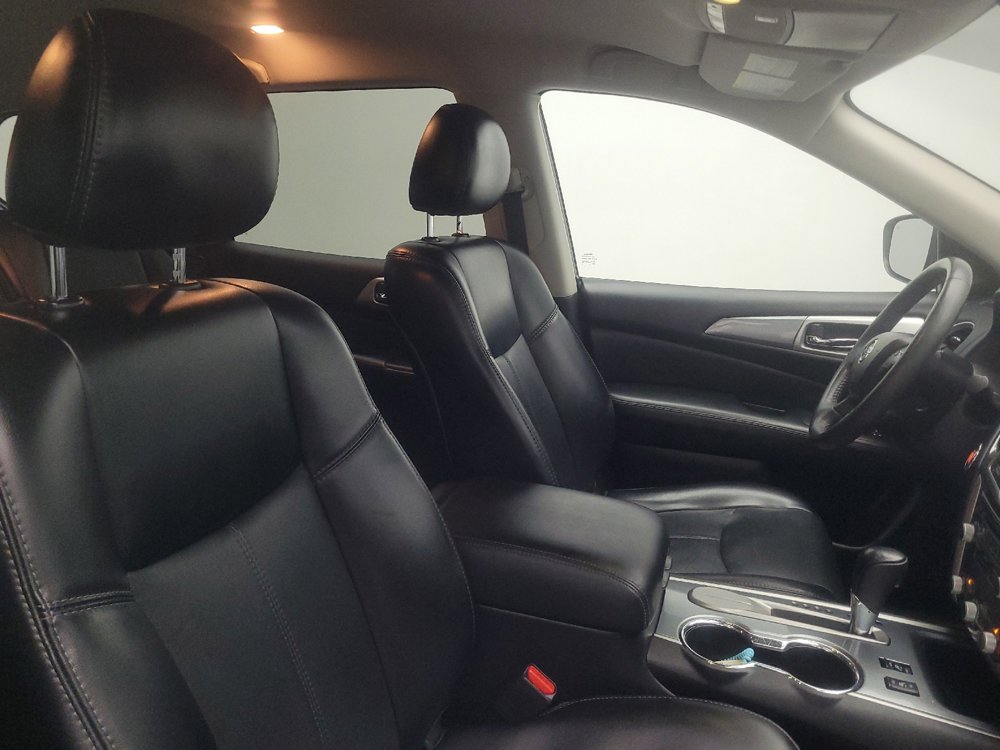 Used 2020 Nissan Pathfinder SL FWD image 21