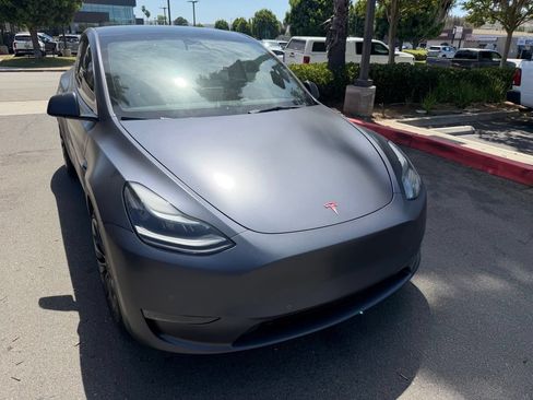 Used 2022 Tesla Model Y Performance AWD/4WD image 2