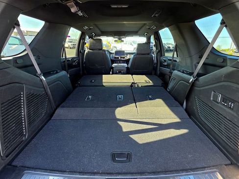 Used 2022 Chevrolet Tahoe RST w/ Luxury Package image 13