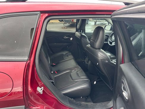 Used 2020 Jeep Cherokee Trailhawk w/ Comfort/Convenience Group image 6